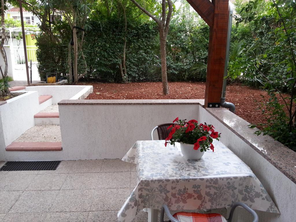 Apartment Drenovica Πούλα Δωμάτιο φωτογραφία