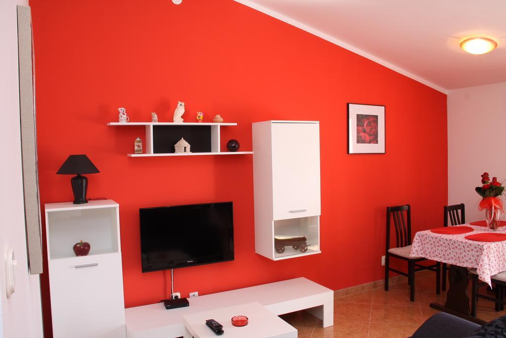 Apartment Drenovica Πούλα Δωμάτιο φωτογραφία