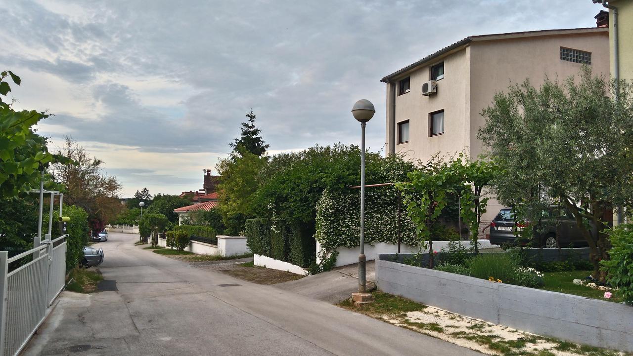 Apartment Drenovica Πούλα Εξωτερικό φωτογραφία